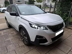 Blanc Utilisé 2019 Peugeot 5008 GT-line Monospace | 22 980 €
