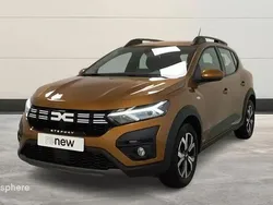 Orange Utilisé 2024 Dacia Sandero Expression Citadine | 15 999 € (Prix juste)