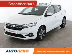 Blanc Utilisé 2024 Dacia Sandero Expression Citadine | 13 290 € (Prix juste)