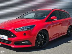 Rouge Utilisé 2015 Ford Focus ST Break | 16 500 € (Prix cher)
