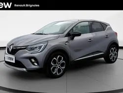 Gris Utilisé 2023 Renault Captur Techno SUV | 20 980 € (Prix juste)