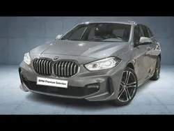 Gris Utilisé 2022 BMW 118 M Sport Citadine | 29 900 € (Prix juste)