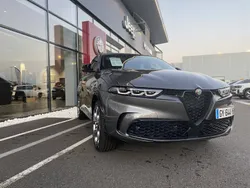 Gris Utilisé 2024 Alfa Romeo Tonale Sprint SUV | 48 990 €