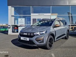 Gris urbain Utilisé 2025 Dacia Jogger Extreme Break | 21 499 € (Prix juste)