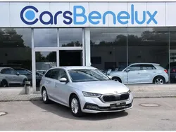 Argent Utilisé 2022 Skoda Octavia Clever Break | 14 580 €