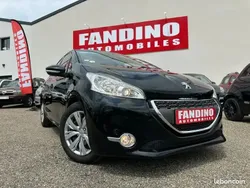 Noir Utilisé 2013 Peugeot 208 Business-Line Citadine | 8 990 € (Prix juste)
