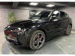 Noir Occasion 2024 Alfa Romeo Stelvio Veloce SUV | 37 990 € (Prix assez cher)