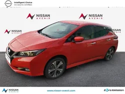 Rouge toscane Utilisé 2020 Nissan Leaf N-Connecta Citadine | 17 988 € (Prix juste)
