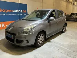 Gris Utilisé 2010 Renault Scénic III Dynamique Monospace | 6 490 € (Prix juste)