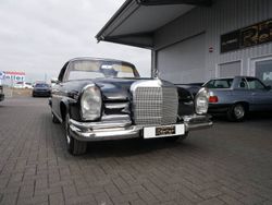 Noir Utilisé 1963 Mercedes 220 SE Cabriolet | 169 000 €