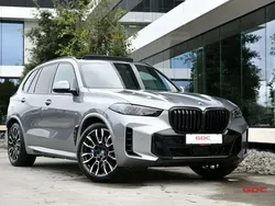 Gris Utilisé 2023 BMW X5 M Sport SUV | 94 999 € (Prix juste)