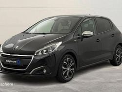 Noir Utilisé 2018 Peugeot 208 Style Citadine | 10 449 € (Prix juste)