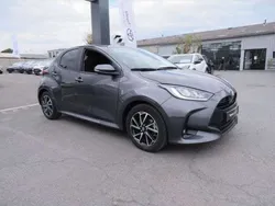 Utilisé 2023 Toyota Yaris Hybrid Design Berline | 22 900 € (Prix assez cher)