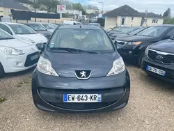 Gris Utilisé 2007 Peugeot 107 Citadine | 3 500 € (Prix assez cher)