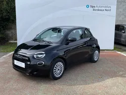 Noir Utilisé 2022 Fiat 500e Action Citadine | 14 990 € (Prix juste)