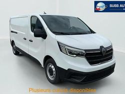 Blanc Nouvelle 2025 Renault Trafic Van | 33 571 € (Prix juste)