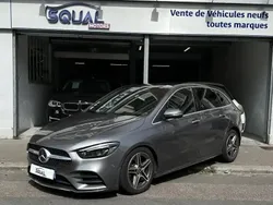 Gris Utilisé 2019 Mercedes B200 AMG line Monospace | 23 990 € (Prix juste)