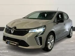 Gris Utilisé 2023 Renault Clio V Evolution Berline | 15 999 € (Prix juste)