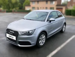Gris Utilisé 2014 Audi A1 Ambiente Citadine | 11 990 € (Bon prix)