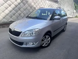 Gris Utilisé 2012 Skoda Fabia Berline | 1 990 € (Super prix)