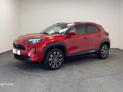 Rouge Occasion 2023 Toyota Yaris Hybrid Design SUV | 24 999 € (Prix juste)