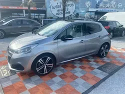 Gris Utilisé 2019 Peugeot 208 GT-line Citadine | 10 900 € (Bon prix)