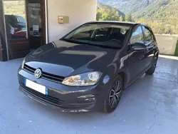 Gris Utilisé 2014 VW Golf VII Trendline Berline | 11 900 € (Prix juste)