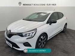Blanc Utilisé 2023 Renault Clio V Evolution Citadine | 16 990 € (Prix assez cher)
