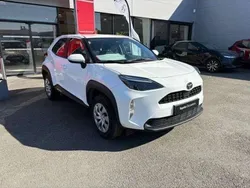 Utilisé 2024 Toyota Yaris Hybrid | 23 490 € (Bon prix)
