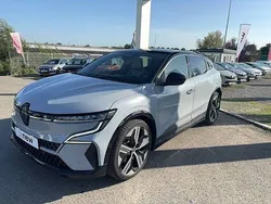 Noir Utilisé 2022 Renault Mégane Iconic Berline | 24 980 € (Prix juste)