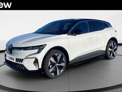 Blanc Occasion 2022 Renault Megane E-Tech Techno Berline | 22 490 € (Prix assez cher)