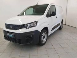 Blanc Utilisé 2023 Peugeot Partner Premium Van | 22 990 € (Prix assez cher)
