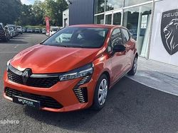 Orange Utilisé 2023 Renault Clio V Evolution Berline | 14 999 € (Prix juste)