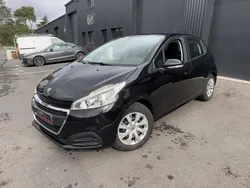 Noir Utilisé 2015 Peugeot 208 Citadine | 7 490 € (Prix juste)