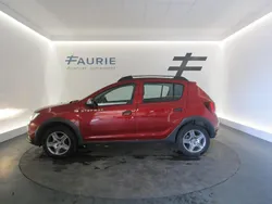 Rouge Utilisé 2020 Dacia Sandero Stepway Citadine | 12 490 € (Prix juste)