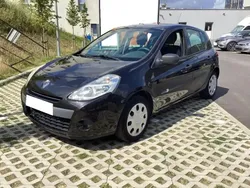 Noir Utilisé 2010 Renault Clio II Authentique Berline | 6 500 € (Prix cher)