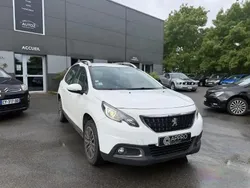 Blanc Utilisé 2018 Peugeot 2008 Active SUV | 8 500 € (Prix assez cher)
