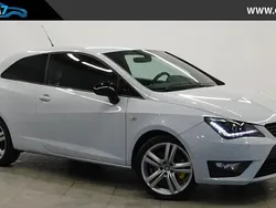 Gris Utilisé 2015 Cupra Ibiza Berline | 16 890 €