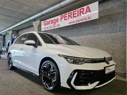 Blanc Utilisé 2025 VW Golf VIII R-line Berline | 36 820 € (Prix assez cher)