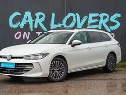 Blanc oryx nacre Utilisé 2024 VW Passat Break | 39 890 €