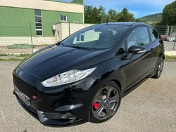 Noir Utilisé 2015 Ford Fiesta ST Citadine | 14 990 € (Prix assez cher)