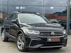 Noir Utilisé 2022 VW Tiguan Allspace R-line SUV | 36 990 € (Prix juste)