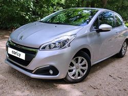 Gris Utilisé 2017 Peugeot 208 Active Citadine | 5 490 € (Prix juste)