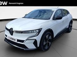 Blanc Utilisé 2023 Renault Mégane Equilibre Berline | 20 990 € (Prix juste)