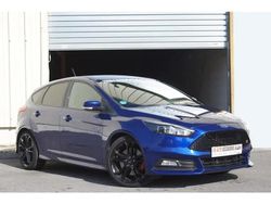 Bleu Utilisé 2018 Ford Focus ST Berline | 18 490 € (Prix juste)