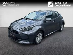 Gris Utilisé 2024 Toyota Yaris Business Edition Berline | 17 990 € (Prix juste)