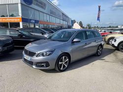 Gris Utilisé 2019 Peugeot 308 Allure Break | 12 980 € (Prix juste)