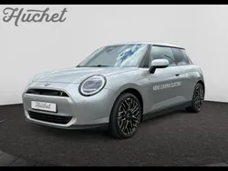 Argente Nouvelle 2025 Mini Cooper Favoured Citadine | 37 980 € (Prix assez cher)