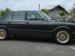 Vert Utilisé 1983 BMW 525 Berline | 18 000 €