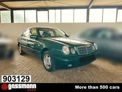 Vert Utilisé 1997 Mercedes E220 Berline | 12 500 €